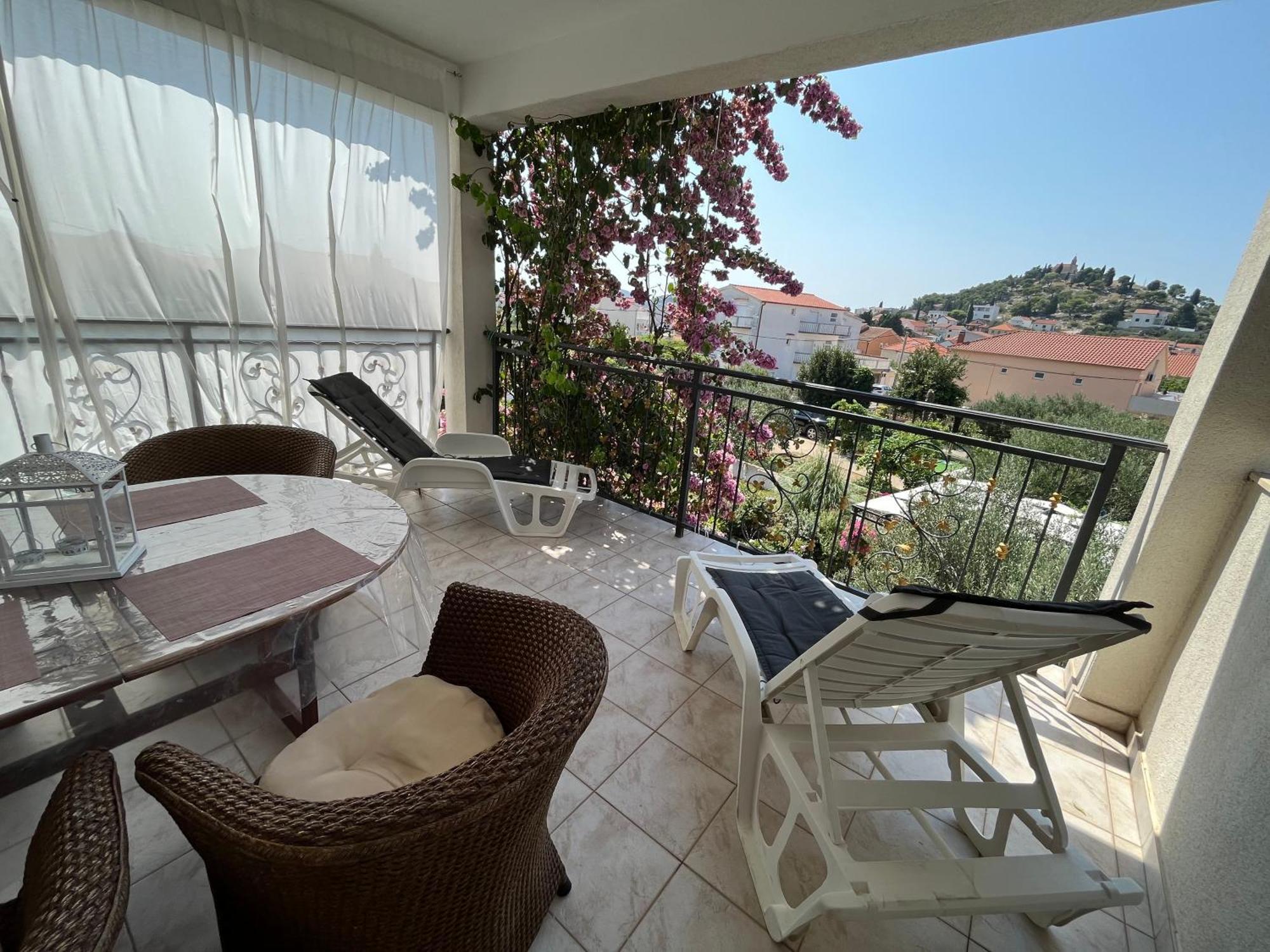 Perla Alba Apartments Трибунь Экстерьер фото