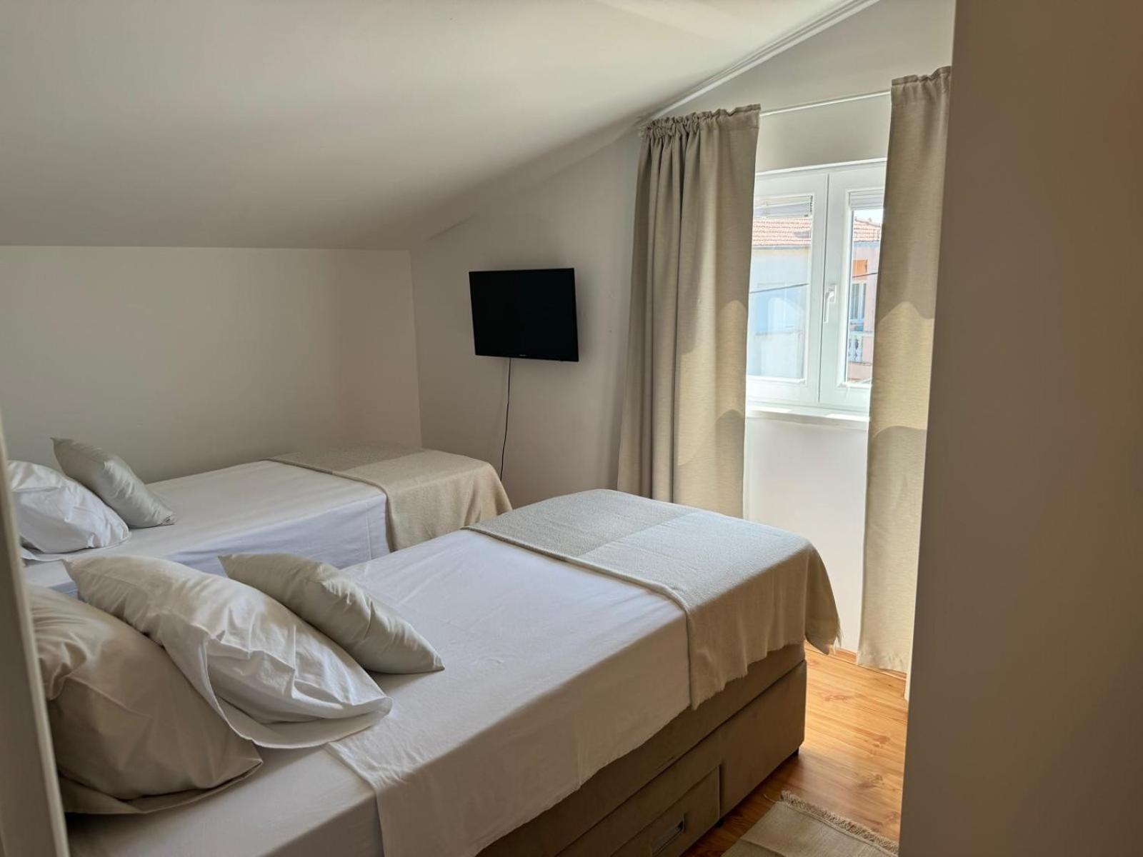 Perla Alba Apartments Трибунь Экстерьер фото